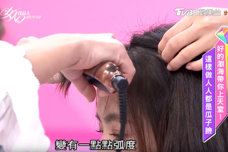 髮神吳依霖開剪！王以路撒嬌瀏海剪完，美到認不得自己