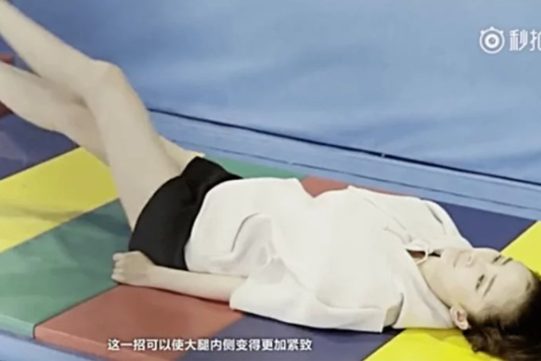不是天生細，楊冪超美「筷子腿」靠後天養成！原來一直以來堅持做這3招