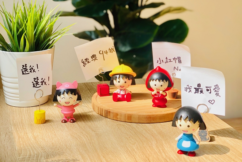 1.四隻小丸子公仔2 - 1.四隻小丸子公仔2.jpg 櫻桃小丸子全員集合!爆炸可愛的熱氣球小夜燈、公仔電子鐘我全都想收~
