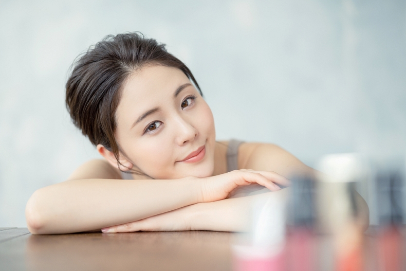shutterstock 1332816857 - shutterstock_1332816857.jpg 長痘痘別急著控油、清粉刺!皮膚科醫師:想解決膿痘先遵守「3不做」