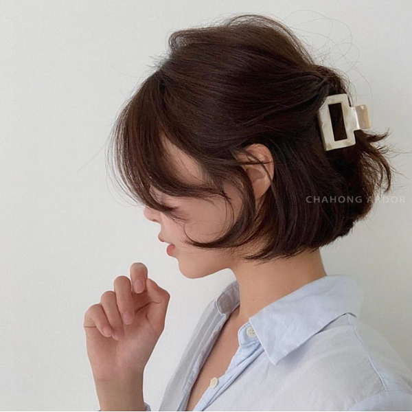 夏天來點清爽的～小性感「撩耳短髮」剪完秒變韓妞！