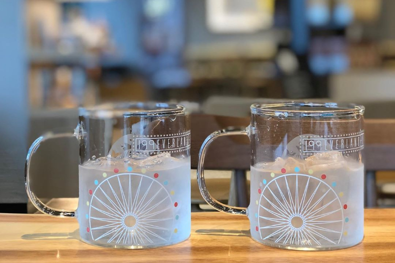 被生火了！STARBUCKS竟推野餐周邊品，手提野餐盒、餅乾桶可愛到太犯規了