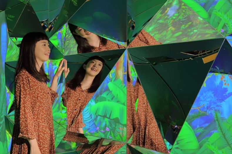 喜歡拍照打卡的必衝！台南30公尺光雕投影，揮手還能和螢火蟲互動