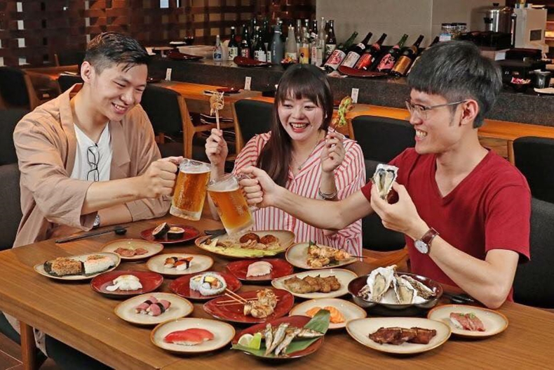 美味龍蝦吃到飽！身分證有這3碼打6折，1人中獎10人享優惠