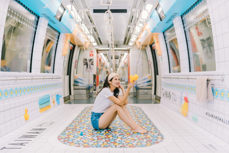 109 - 109.jpg 磁磚浴缸懷舊浴室現在還有?上車吧,回到童年阿嬤家的快樂時光!