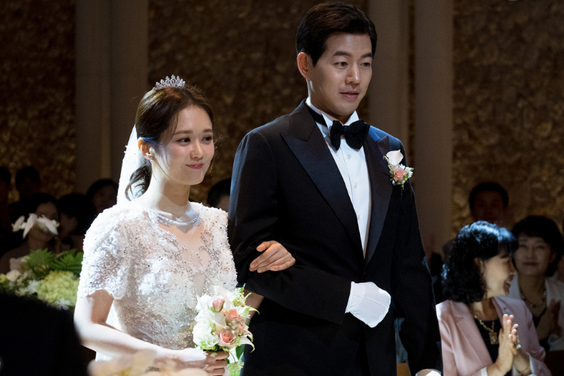 小三是誰!《VIP:她們的秘密》張娜拉收到簡訊:你老公的女人就在你身邊…