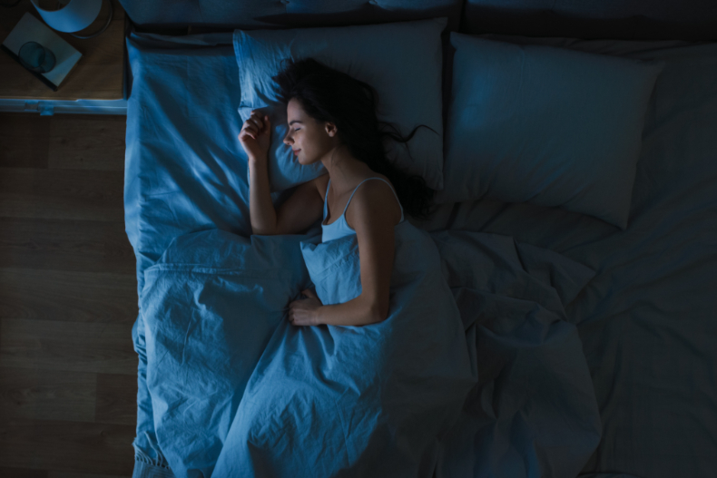 日本超夯「7：3：3」睡眠法！把握3關鍵，賴在床上就能有感甩肉