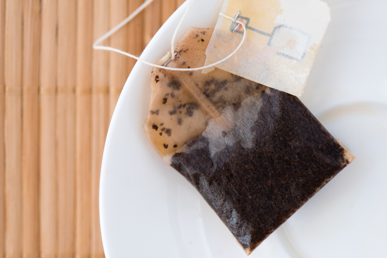 泡過的茶包竟然能美肌、去頭臭！超神奇的8招隱藏用法，快收下準沒錯
