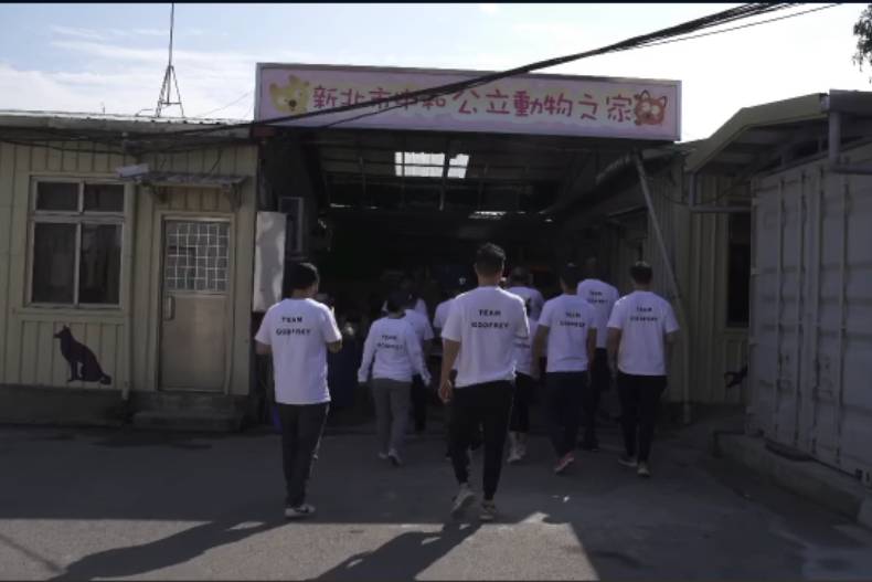 高爸配唱要他放心的走…高以翔9分鐘短片曝光,摯友:我們都有傷心,所以彼此安慰
