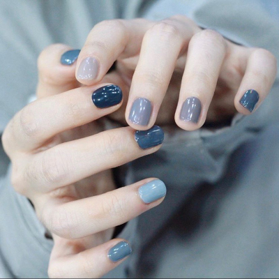 7款Pantone「經典藍指彩」必蒐藏，短肥黑手都能一秒顯白顯美