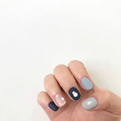 7款Pantone「經典藍指彩」必蒐藏，短肥黑手都能一秒顯白顯美