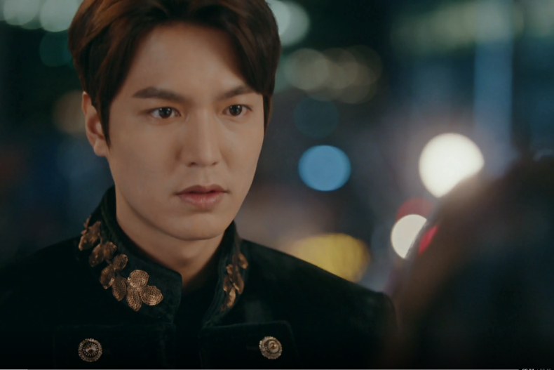 快收新劇照！《The King》李敏鎬緊抱女主，網哀嚎：好想當金高銀
