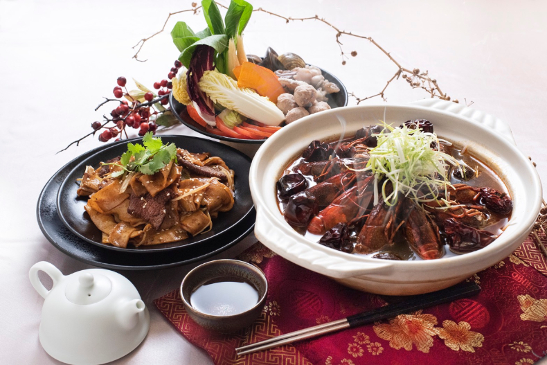 時段、人數都不限！佛心酒店吃到飽「買一送一」，小龍蝦、天使紅蝦任你吃