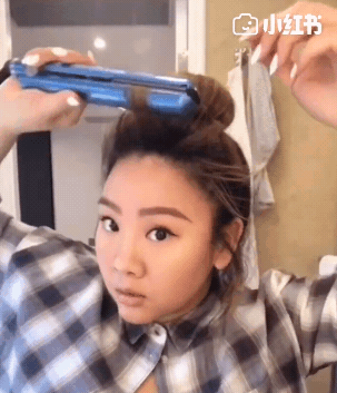 胖女孩也能美得有自信！鄭欣宜分享顯臉小的丸子頭、10分鐘捲髮技巧