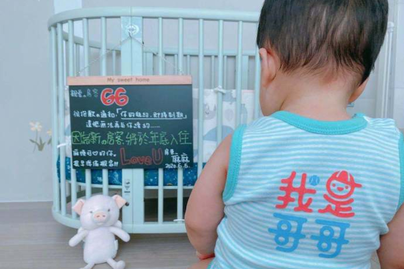 快訊/恭喜!安以軒誕下女兒「娃寶」,攤手認輸:老公沒手可以抱我了