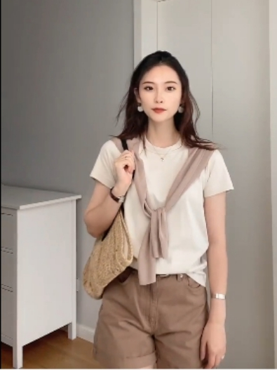 1種搭法5種風格！小紅書瘋傳UNIQLO「同色系穿搭」，怎麼穿都顯瘦好看