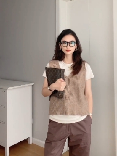 1種搭法5種風格！小紅書瘋傳UNIQLO「同色系穿搭」，怎麼穿都顯瘦好看
