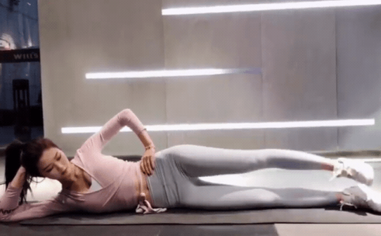 抬腿 - 抬腿.gif 躺著做也能瘦!抬腿簡單升級成這7招,每天勤練1個月擺脫豬蹄