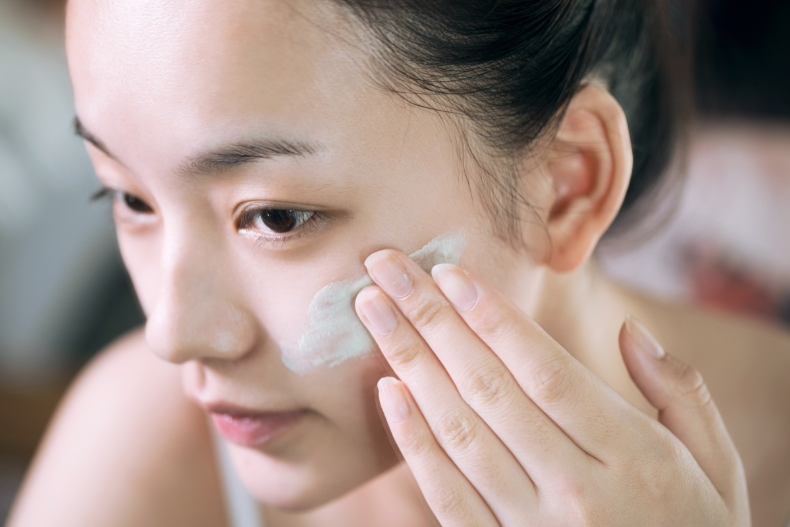 皮膚乾癢又泛紅?學會「換季保養」,毛孔變小、膚況變化超驚人!