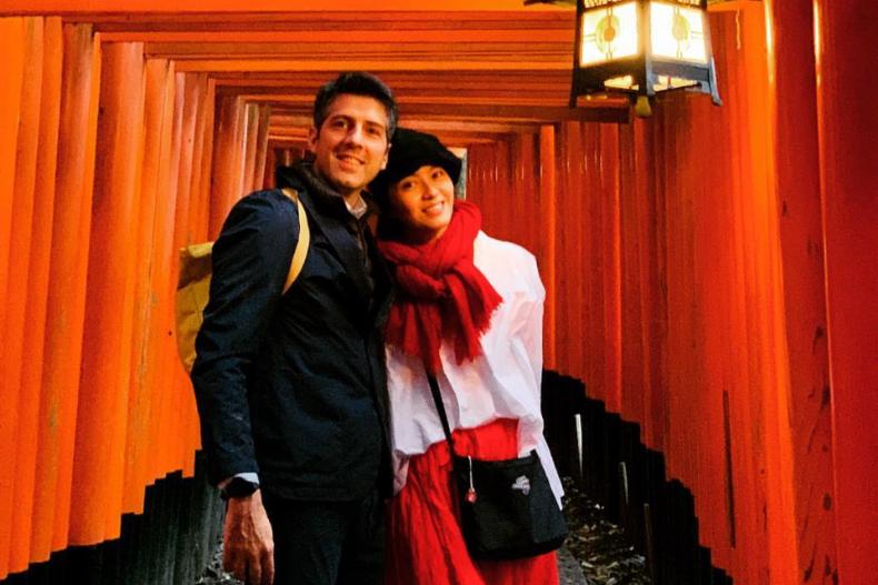 交往半年就閃婚！梁詠琪結婚9年常曬恩愛：只要看著老公，我就很幸福