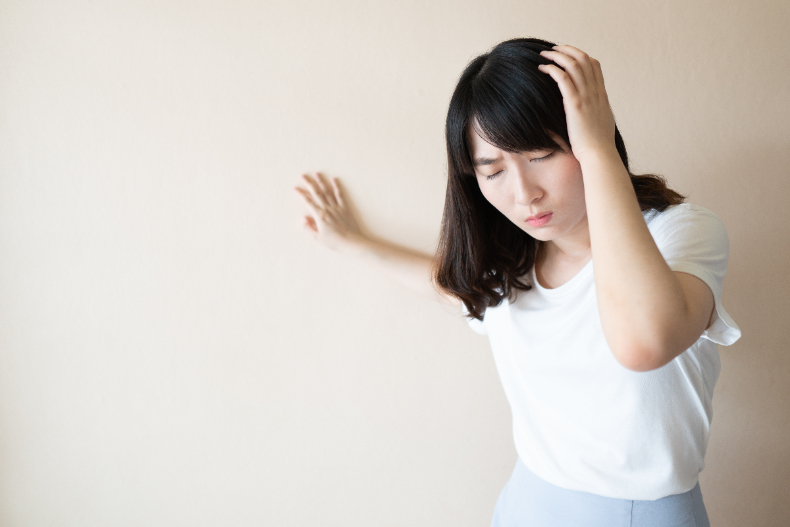 別以為年輕就不會中風!醫師提醒:女生25到44歲「這族群」更危險,6點一定要注意