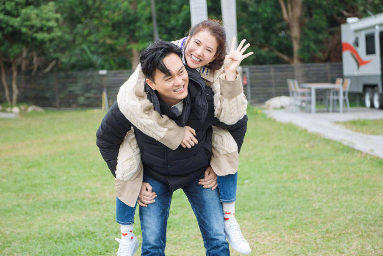 袁詠儀自責「婚前醜聞」連累家人！張智霖霸氣護妻：我後悔沒有早點保護妳
