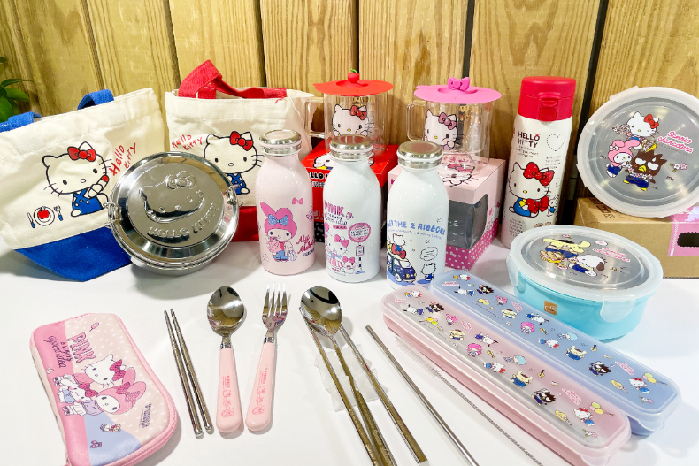 FotoJet - 2021-04-19T121145.694 - FotoJet - 2021-04-19T121145.694.jpg 台灣味Kitty可愛加倍!全家推22款三麗鷗超實用週邊,先搶萌萌牛奶瓶、萬用包