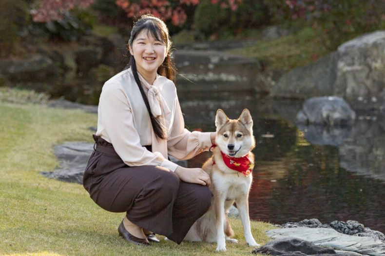 外表不是一切！「愛子公主」身材屢遭批評，20歲成人禮「放棄訂製皇冠」靠內在美贏掌聲