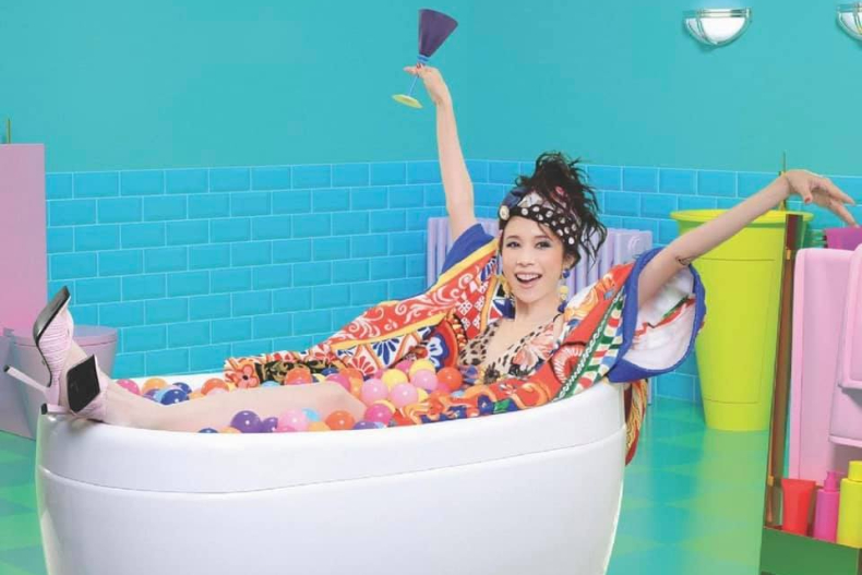 莫文蔚《婦女新知2021》MV造型整理!3套超華麗搭配,這件遭陸網友轟到下架