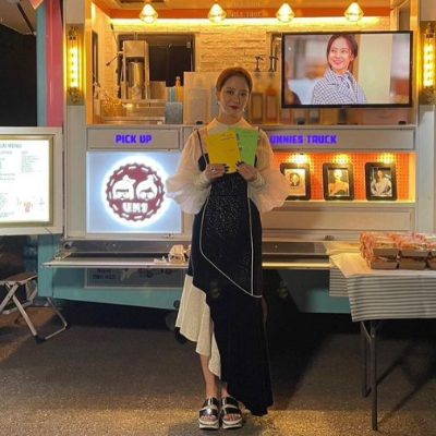 「自然系女神」懵智變了！《來魔女食堂吧》宋智孝造型釋出，美艷氣質和平常差很大