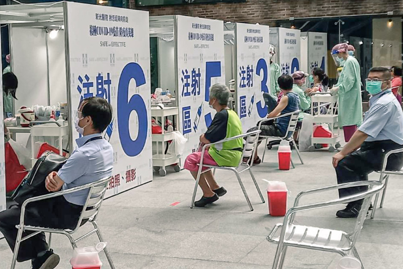 限時２天，第五輪疫苗預約8／5開跑！「２大類族群」優先打第一劑莫德納，開放至55歲
