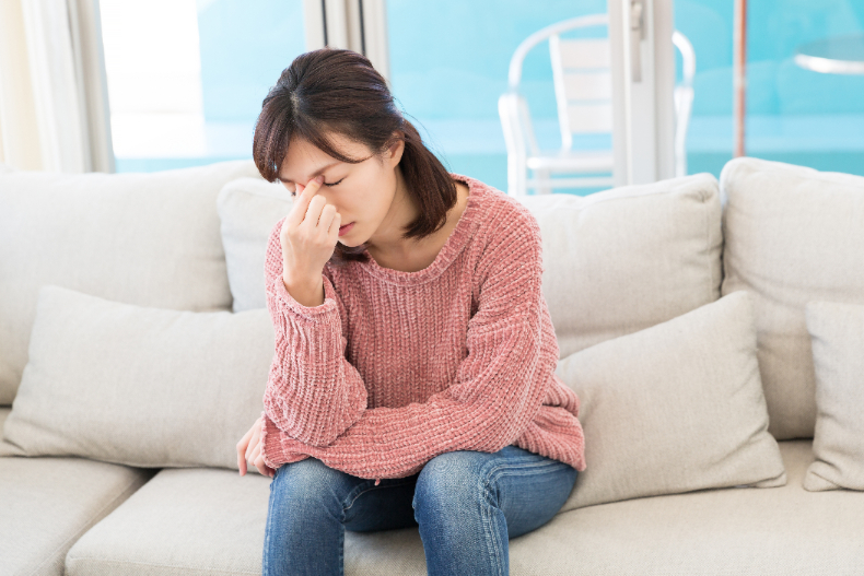 「滿肚子大便」倒流從嘴溢出！萬年口臭恐是罹患３大疾病，名醫授5字訣檢查
