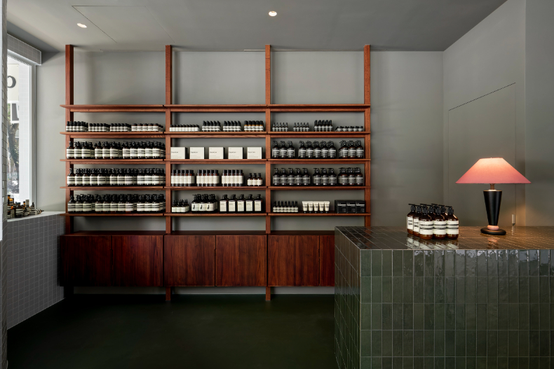 永康街最美的風景！Aesop全新概念店致敬茶館文化、打開窗就是綠地公園