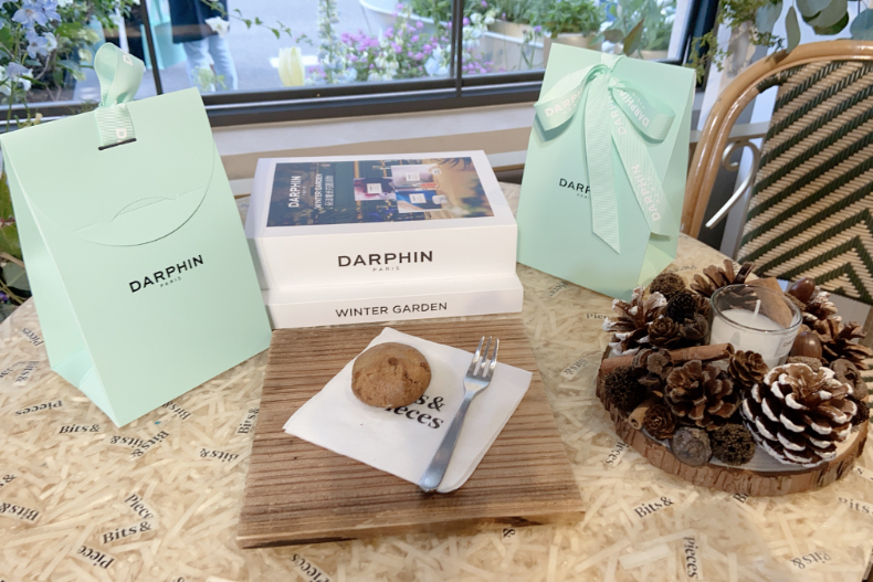 ▲拍照打卡就送驚喜小禮物和聖誕手工餅乾