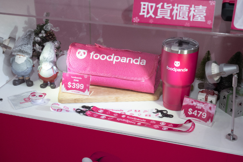 ▲foodpanda胖胖達耶誕小屋所販售的周邊商品