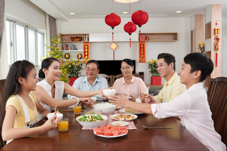 ▲佳節吃好料攝取的熱量遠高於平日