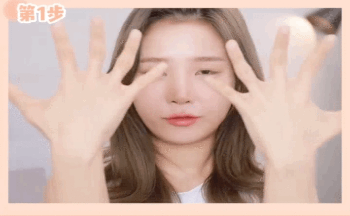 擺脫粗短手指！韓星私下都在練的「漫畫手」4動作，零成本就能讓手變直又細