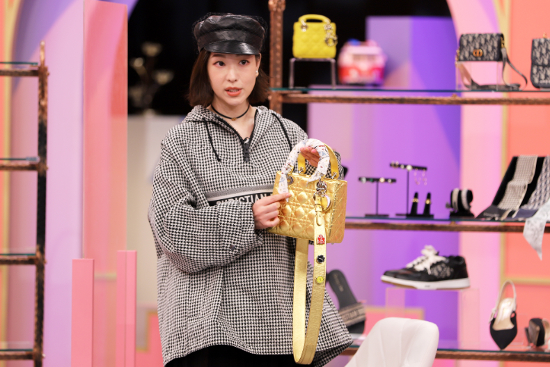 ▲劉喆瑩分享私藏Dior美包