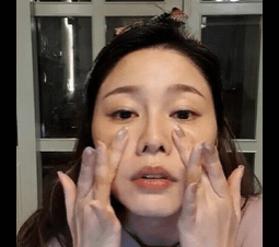 四寶媽像學生妹!白家綺超強凍齡4招,解決乾燥皮屑、背痘粉刺消水腫