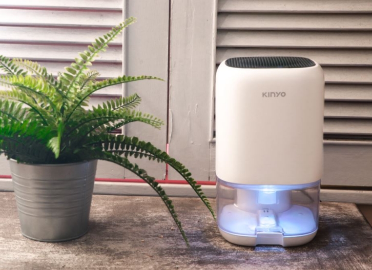 ▲美型除濕機推薦：KINYO 迷你美型除濕機