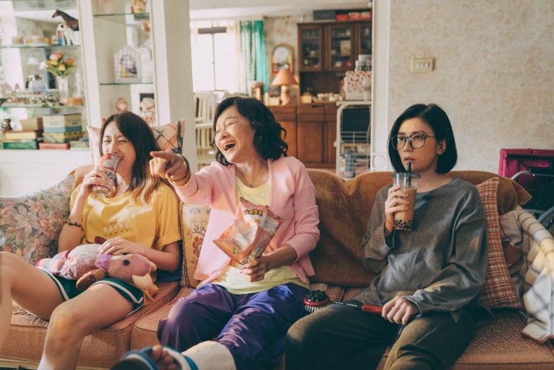 「超級辣嬤」比莉9句戀愛金句：女人的婚姻就是事業，離婚就當作資遣