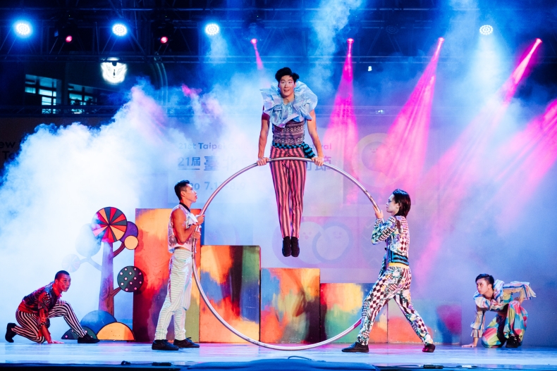 免費入場！屏東夏日狂歡祭7大必玩亮點，全台首次「海上高空360度煙火秀」