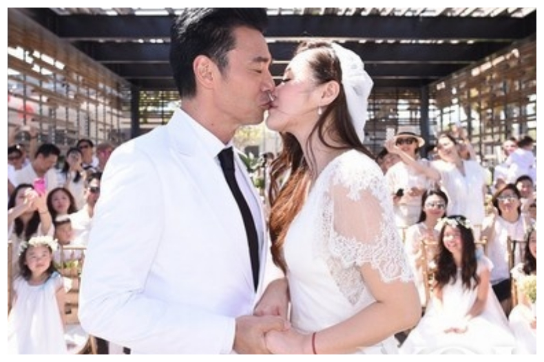 ▲鍾鎮濤和范姜素貞結婚