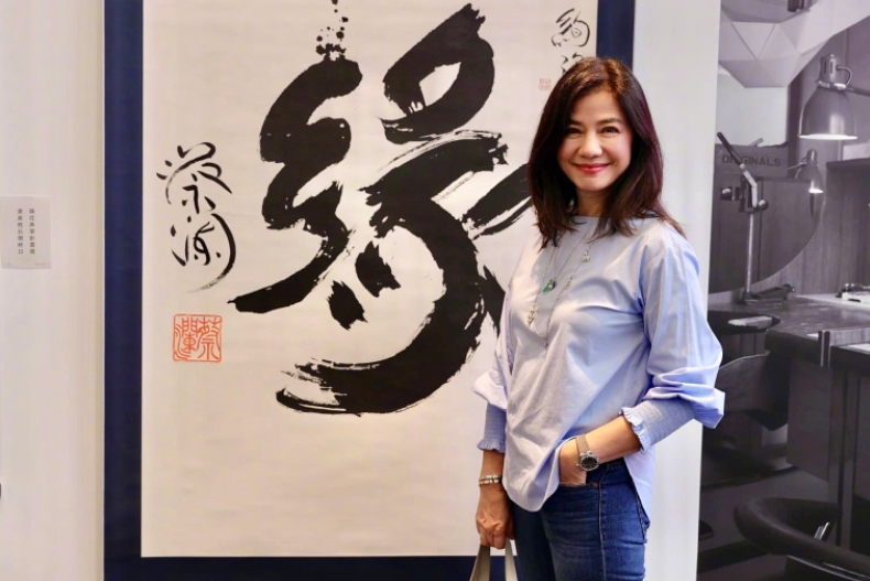 FotoJet (6) - FotoJet (6).jpg 復出引讚嘆!62歲鍾楚紅濃密秀髮惹人羨,實行30年的保養4秘訣