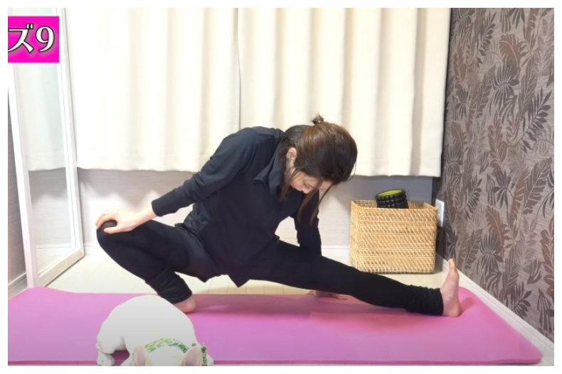 FotoJet (29) - FotoJet (29).jpg ▲打橫壓腿
