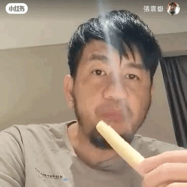 51歲還是很調皮！最敷衍的小紅書更新，張震嶽「做這事」笑翻粉絲瘋讚留言