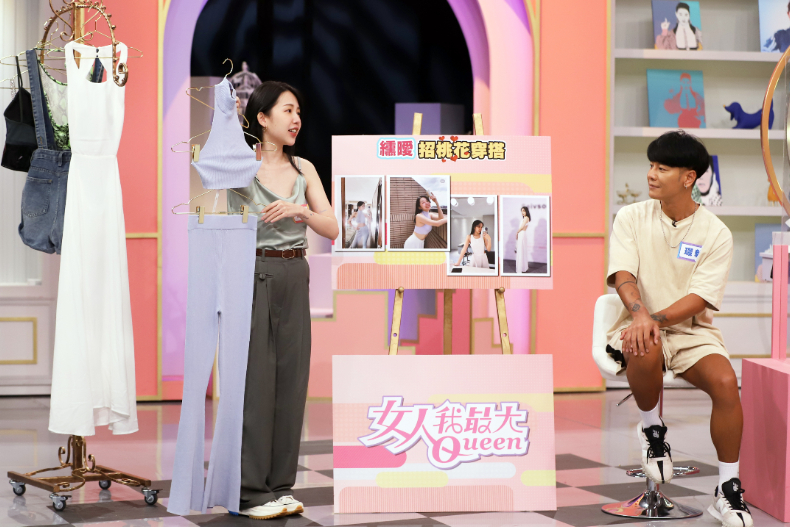▲纁曖分享招桃花穿搭