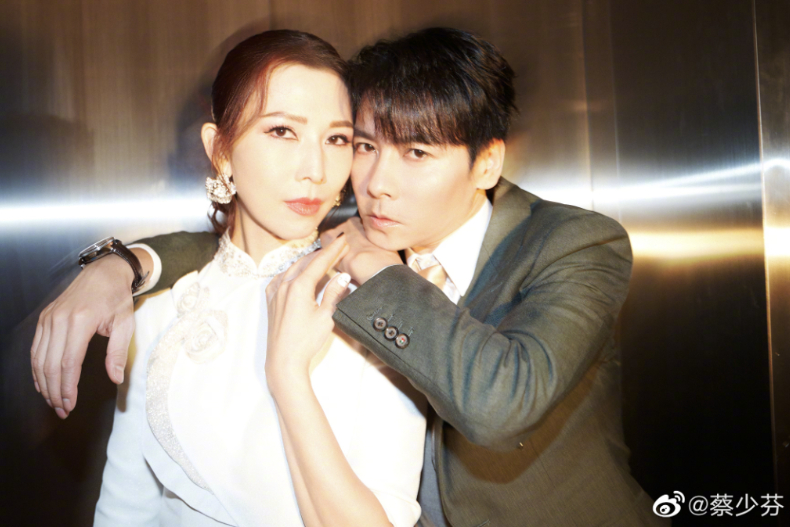 結婚15年還是好甜!蔡少芬放閃老公張晉沒停過,婚姻經營從「這招」開始