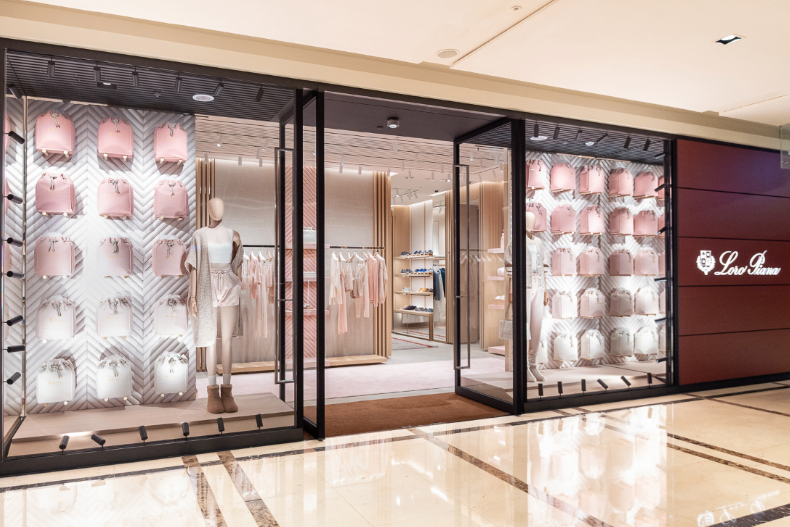 楊謹華愛到想包整組回家！Loro Piana「Cocooning系列期間限定店中店」