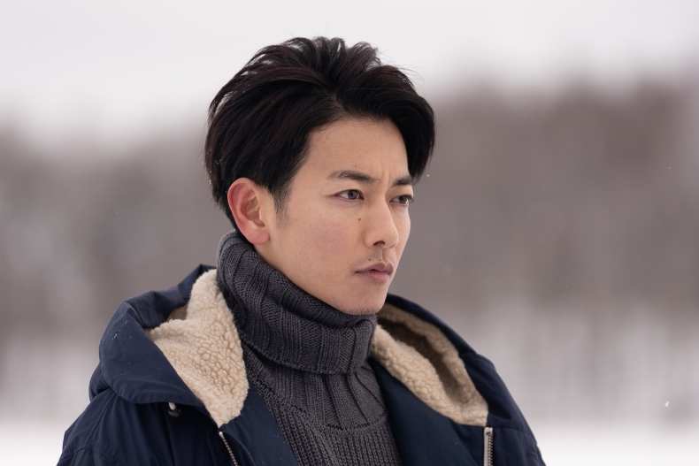 年末現象級神劇!《First Love 初戀》大掀回憶殺:能愛上讓你珍惜人生的人是幸事